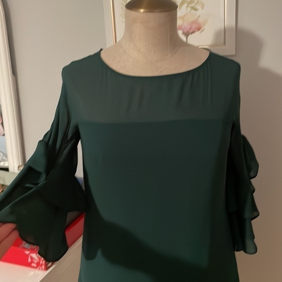 Vince Camuto Souffle Chiffon Ruffle Sleeve Shift Dress - Picture 11 of 11